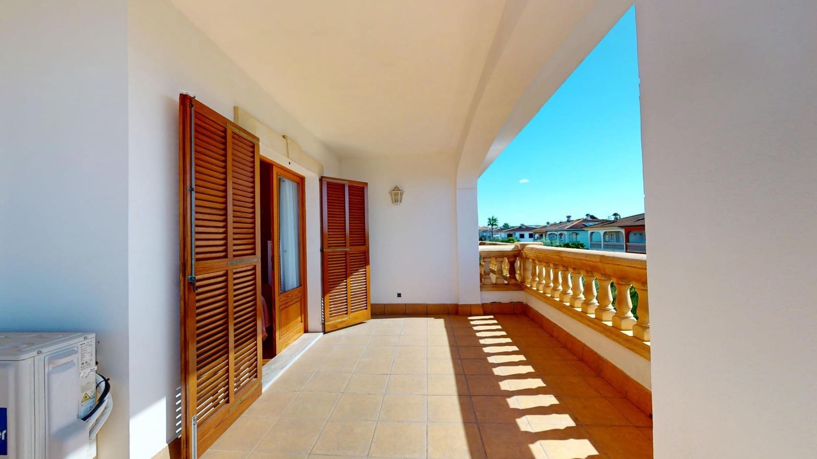 4 slaapkamer Halfvrijstaande villa te koop in Marratxi met zwembad garage - € 895.000 (Ref: 9262737)