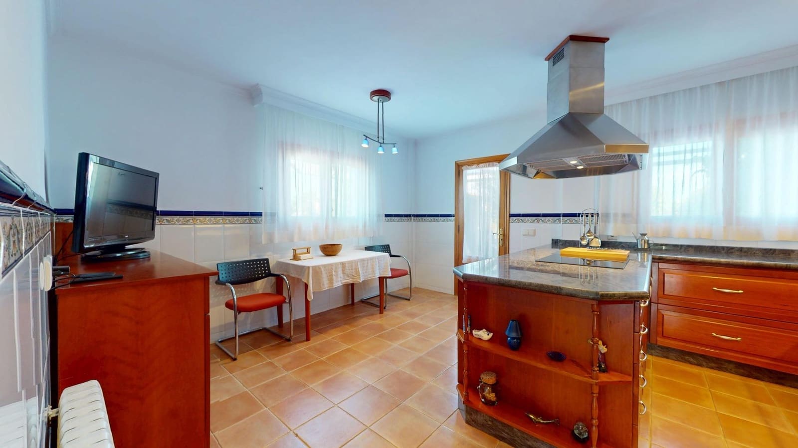 4 slaapkamer Halfvrijstaande villa te koop in Marratxi met zwembad garage - € 895.000 (Ref: 9262737)