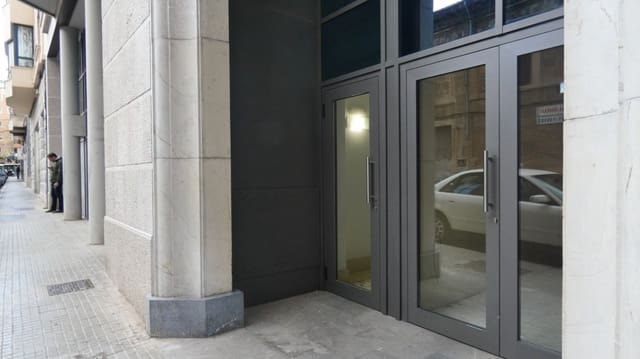 Garasje til leie i Plaça dels Patins, Palma de Mallorca - € 175 (Ref: 9301190)