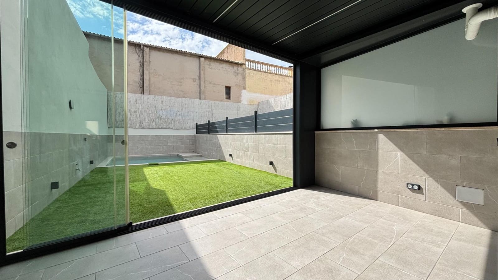 3 makuuhuone Rivitalo myytävänä paikassa Palma de Mallorca mukana uima-altaan - 795 000 € (Ref: 9317971)