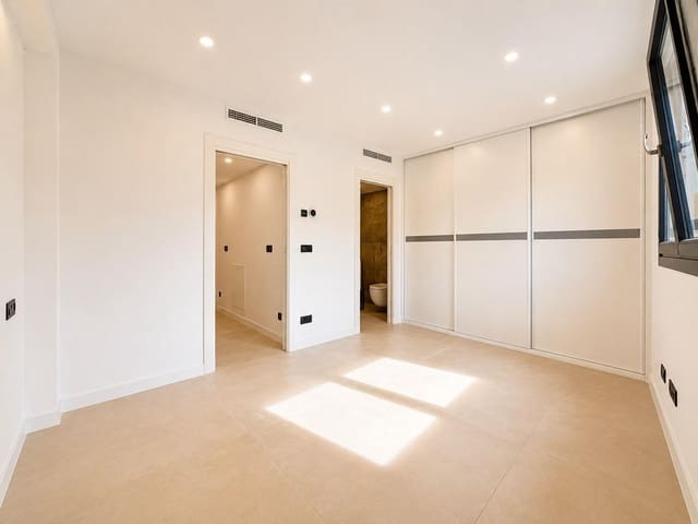 3 sovrum Radhus till salu i Palma de Mallorca med pool - 745 000 € (Ref: 9317971)
