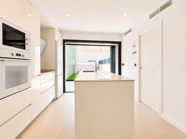 3 sovrum Radhus till salu i Palma de Mallorca med pool - 745 000 € (Ref: 9317971)