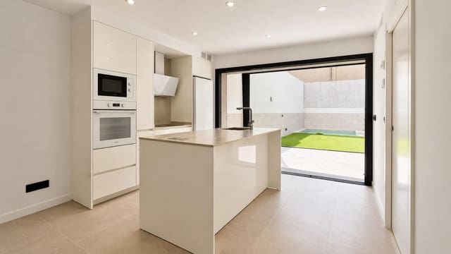 3 sovrum Radhus till salu i Palma de Mallorca med pool - 745 000 € (Ref: 9317971)
