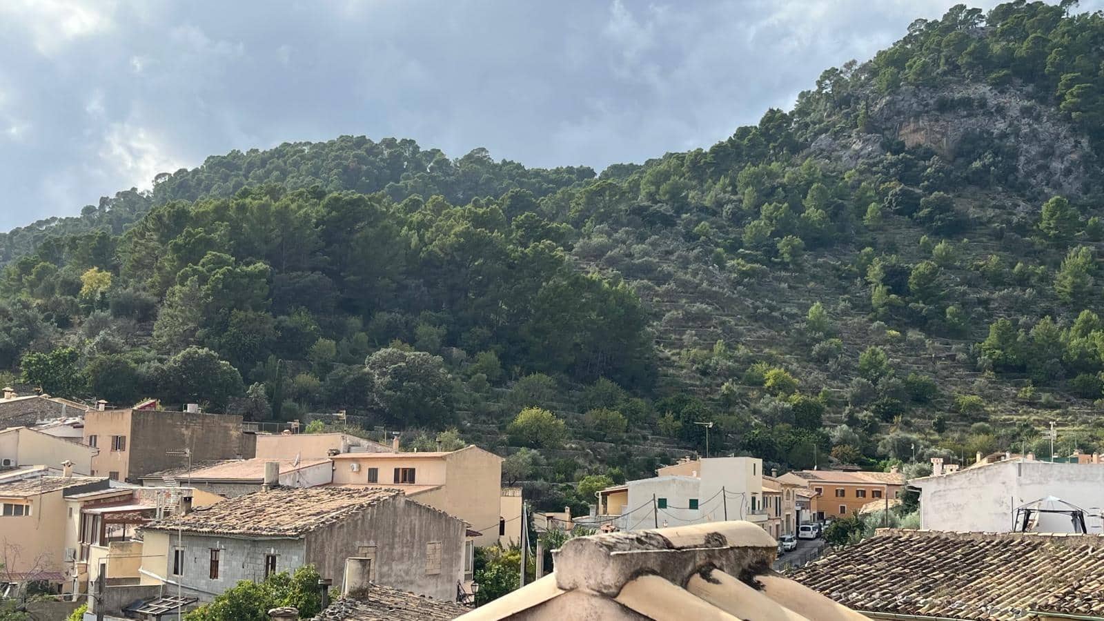 4 bedroom Townhouse for sale in Caimari with garage - € 425,000 (Ref: 9335142)