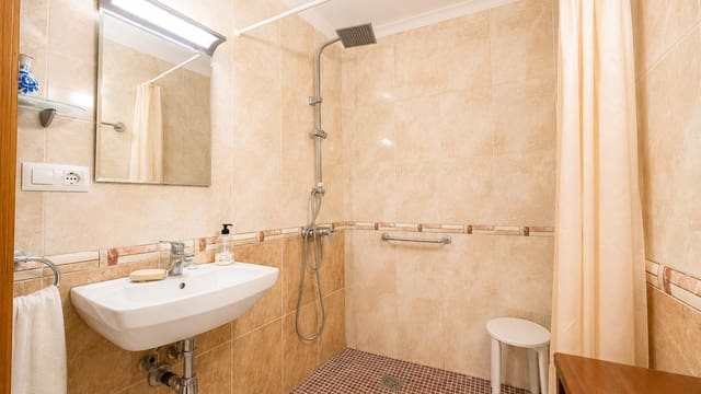 4 soveværelse Byhus til salg i Caimari, Selva med garage - € 399.000 (Ref: 9335142)