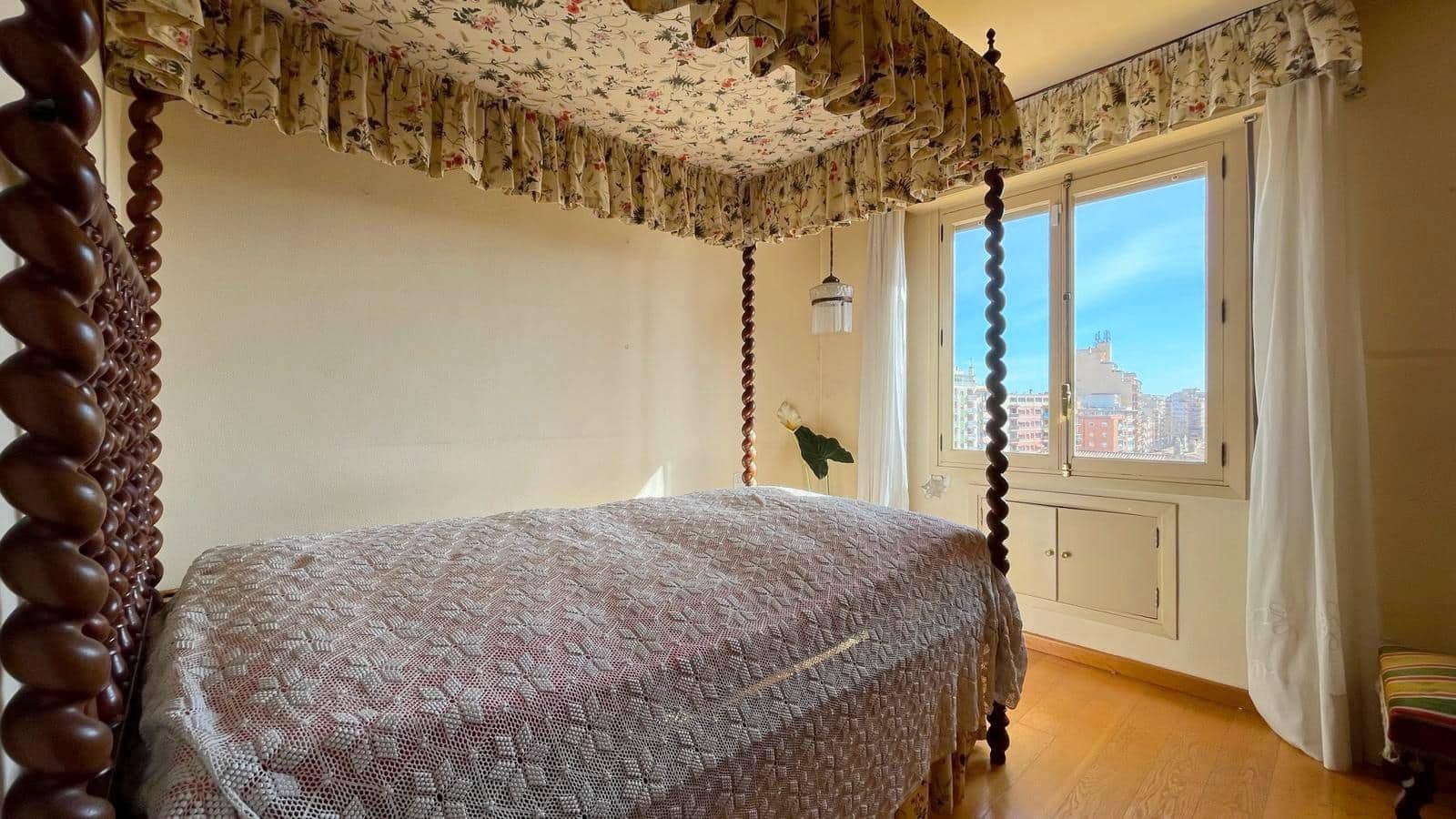 4 slaapkamer Penthouse te koop in Palma de Mallorca met garage - € 900.000 (Ref: 9391053)