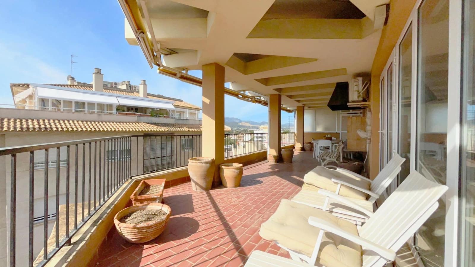 4 slaapkamer Penthouse te koop in Palma de Mallorca met garage - € 900.000 (Ref: 9391053)