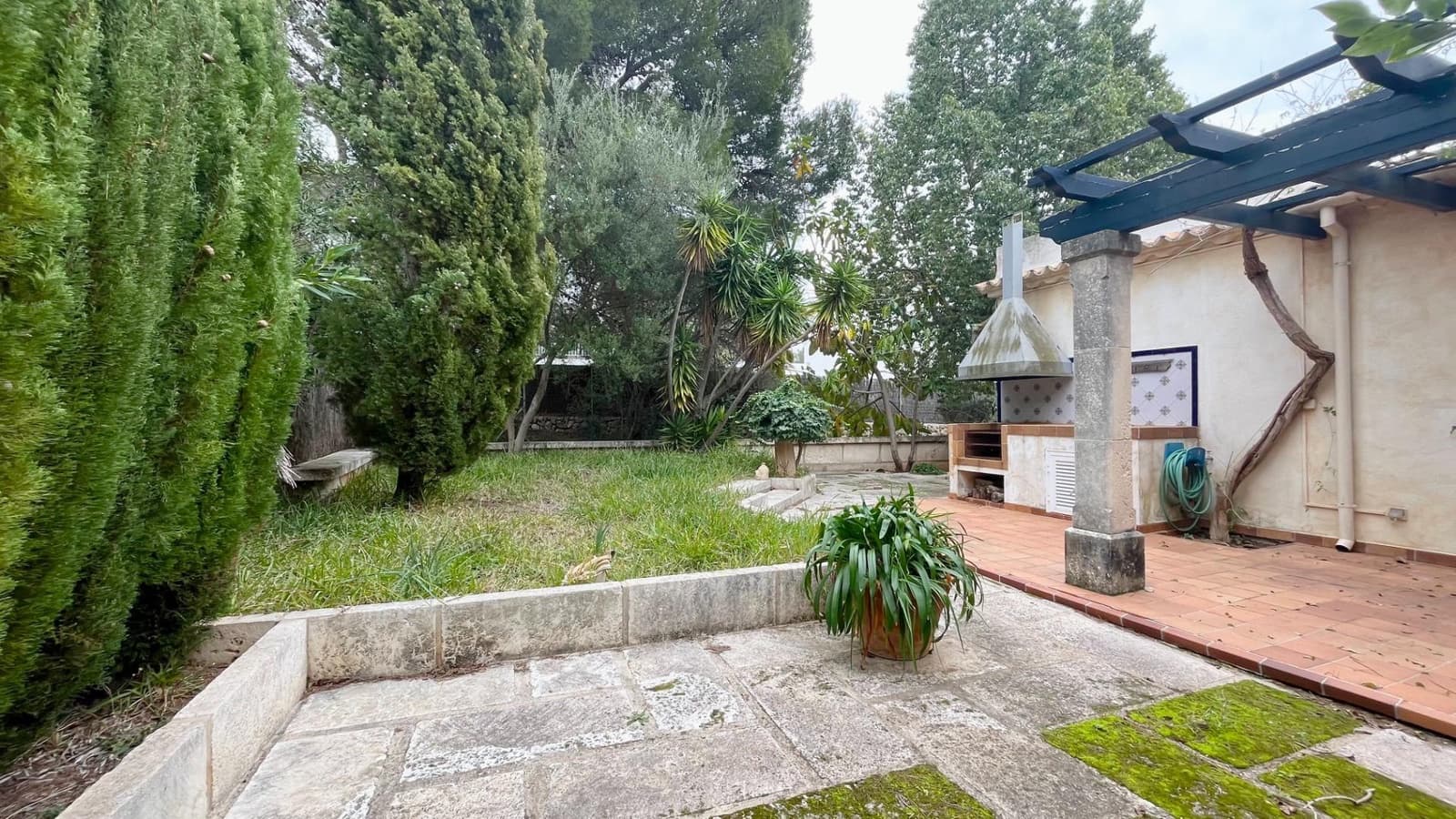 4 bedroom Villa for sale in Pollensa / Pollenca - € 850,000 (Ref: 9391054)