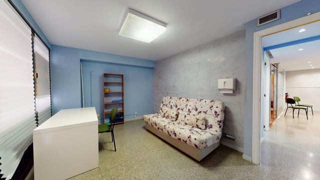 Comercial para arrendar em Plaça dels Patins, Palma de Mallorca - 2 400 € (Ref: 9403515)