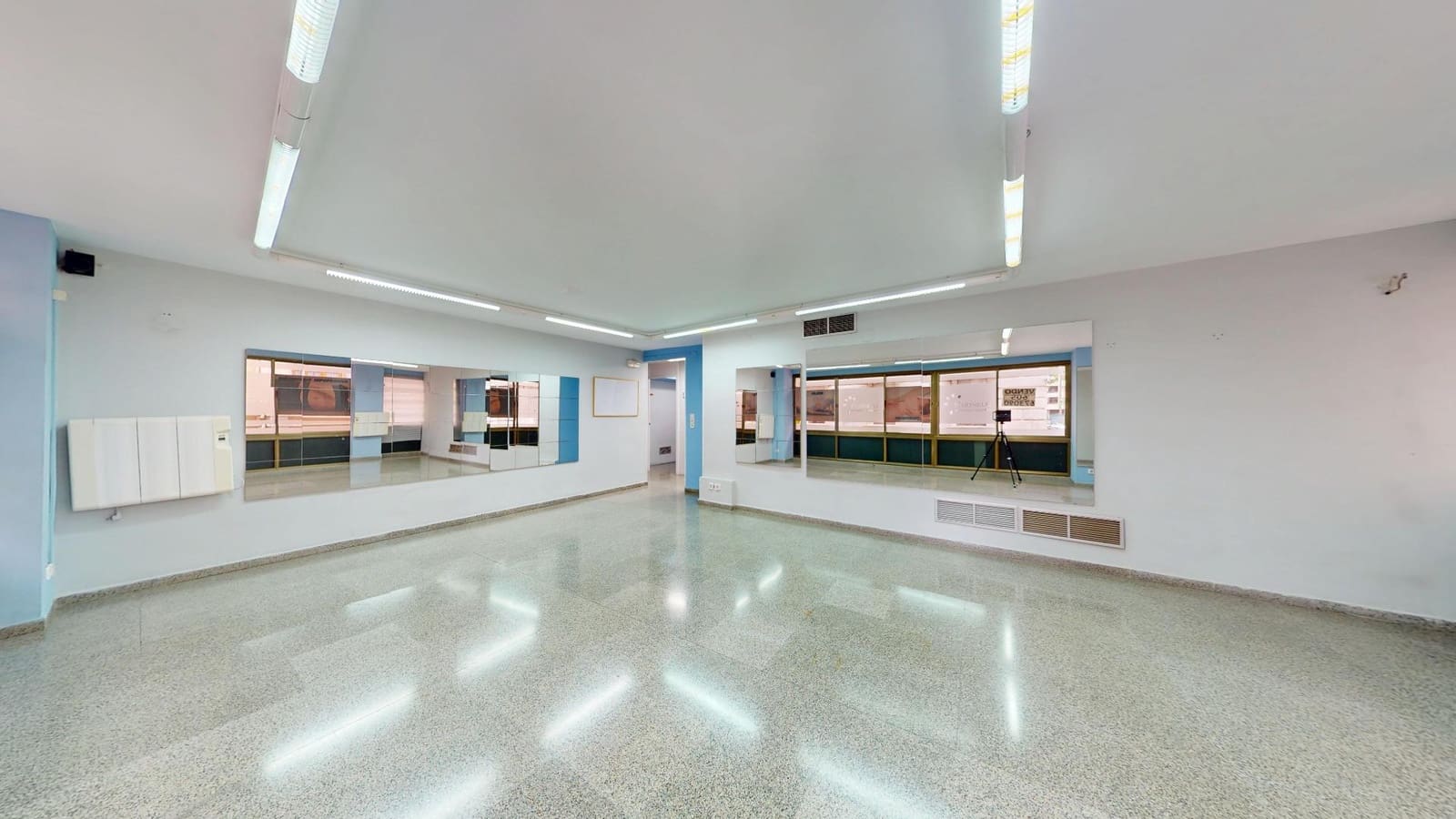 Commercial for rent in Palma de Mallorca - € 2,400 (Ref: 9403515)