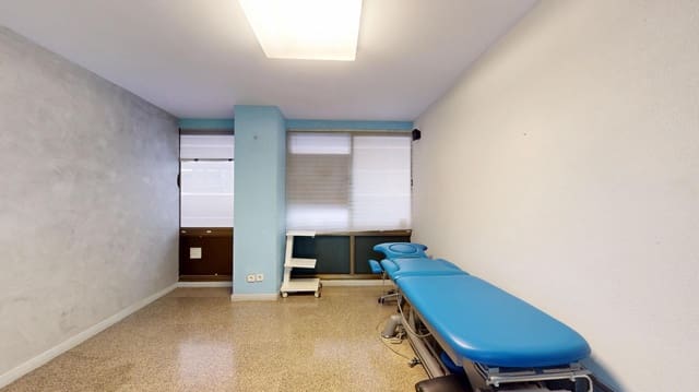 Kommersiell att hyra i Plaça dels Patins, Palma de Mallorca - 2 200 € (Ref: 9403515)