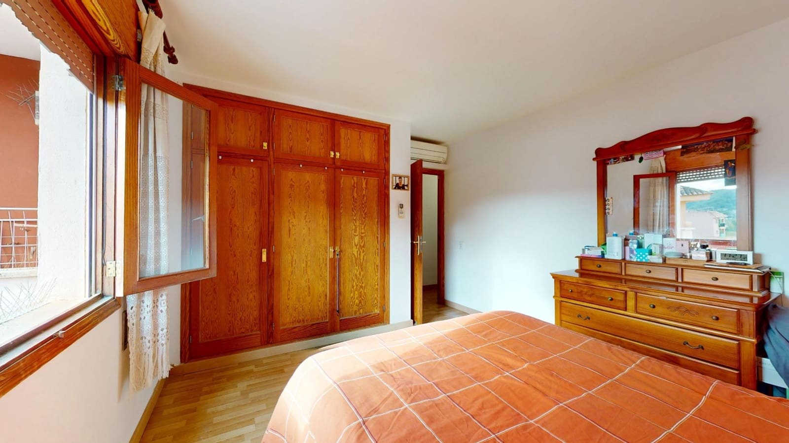 3 bedroom Flat for sale in Andratx - € 295,000 (Ref: 9437553)