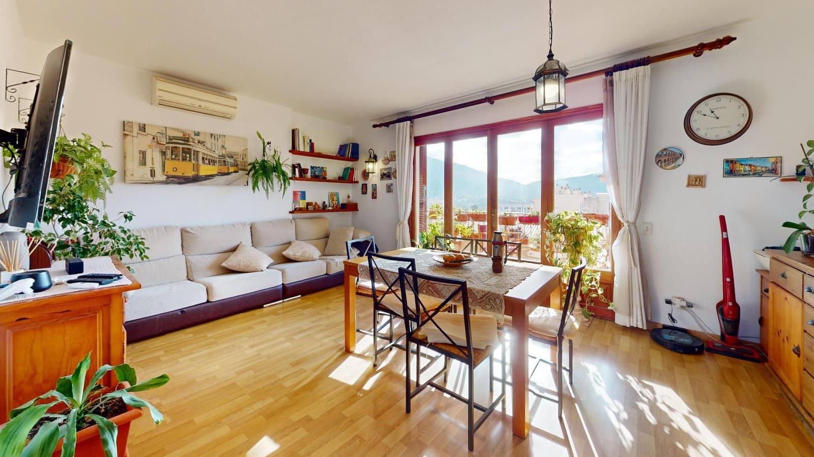 3 bedroom Flat for sale in Andratx - € 295,000 (Ref: 9437553)