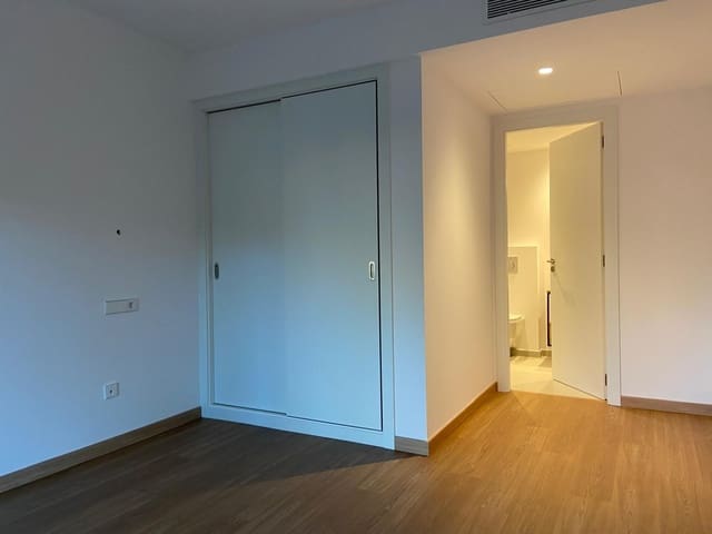 2 Zimmer Wohnung zu vermieten in Plaça dels Patins, Palma de Mallorca mit Garage - 2.300 € (Ref: 9440720)