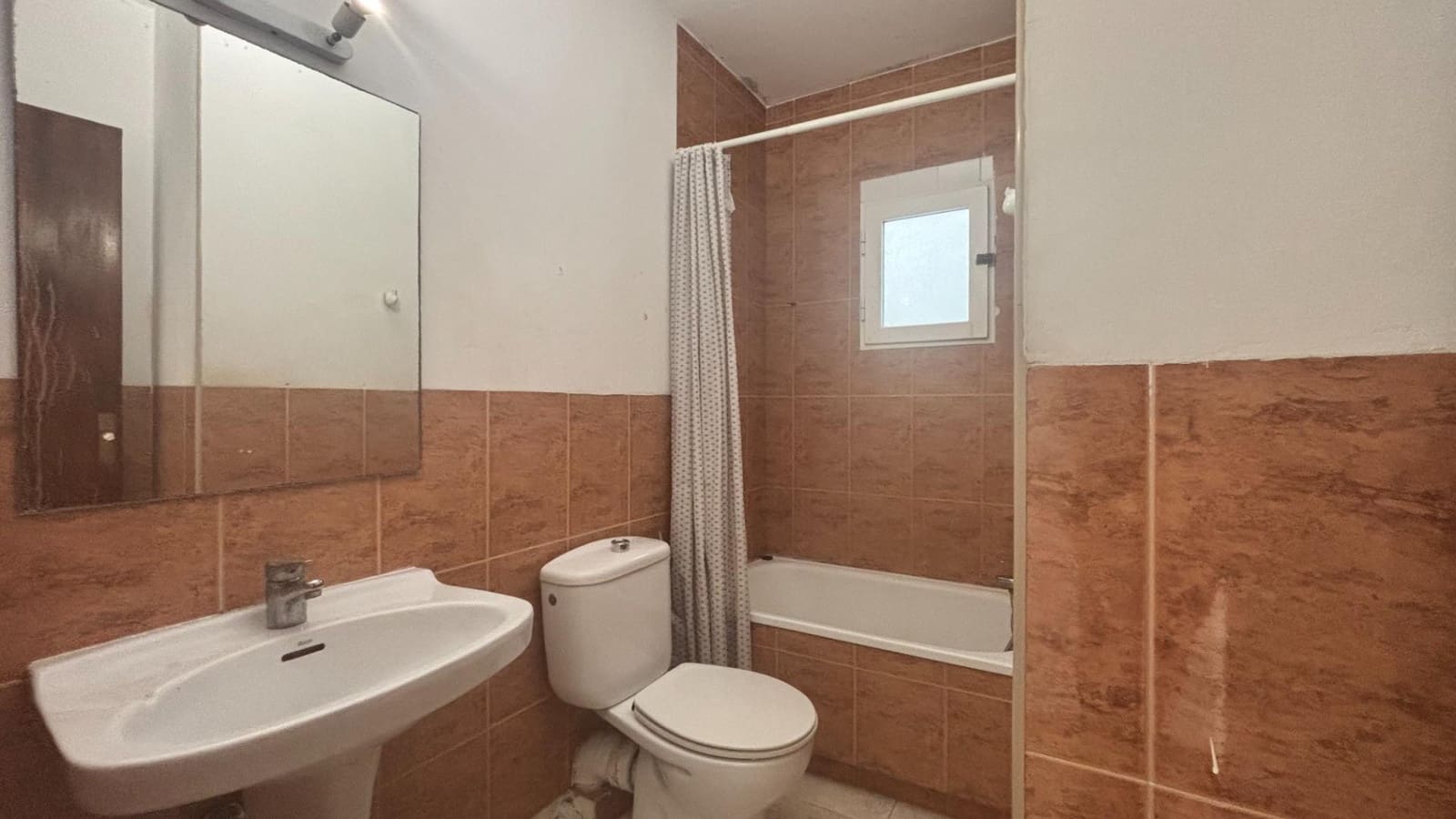 3 bedroom Flat for sale in Palma de Mallorca - € 350,000 (Ref: 9530814)