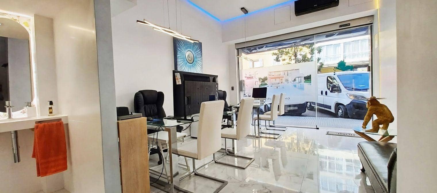 Erhverv til salg i Palma de Mallorca - € 198.000 (Ref: 9571341)