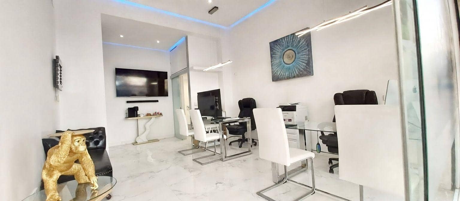 Erhverv til salg i Palma de Mallorca - € 198.000 (Ref: 9571341)