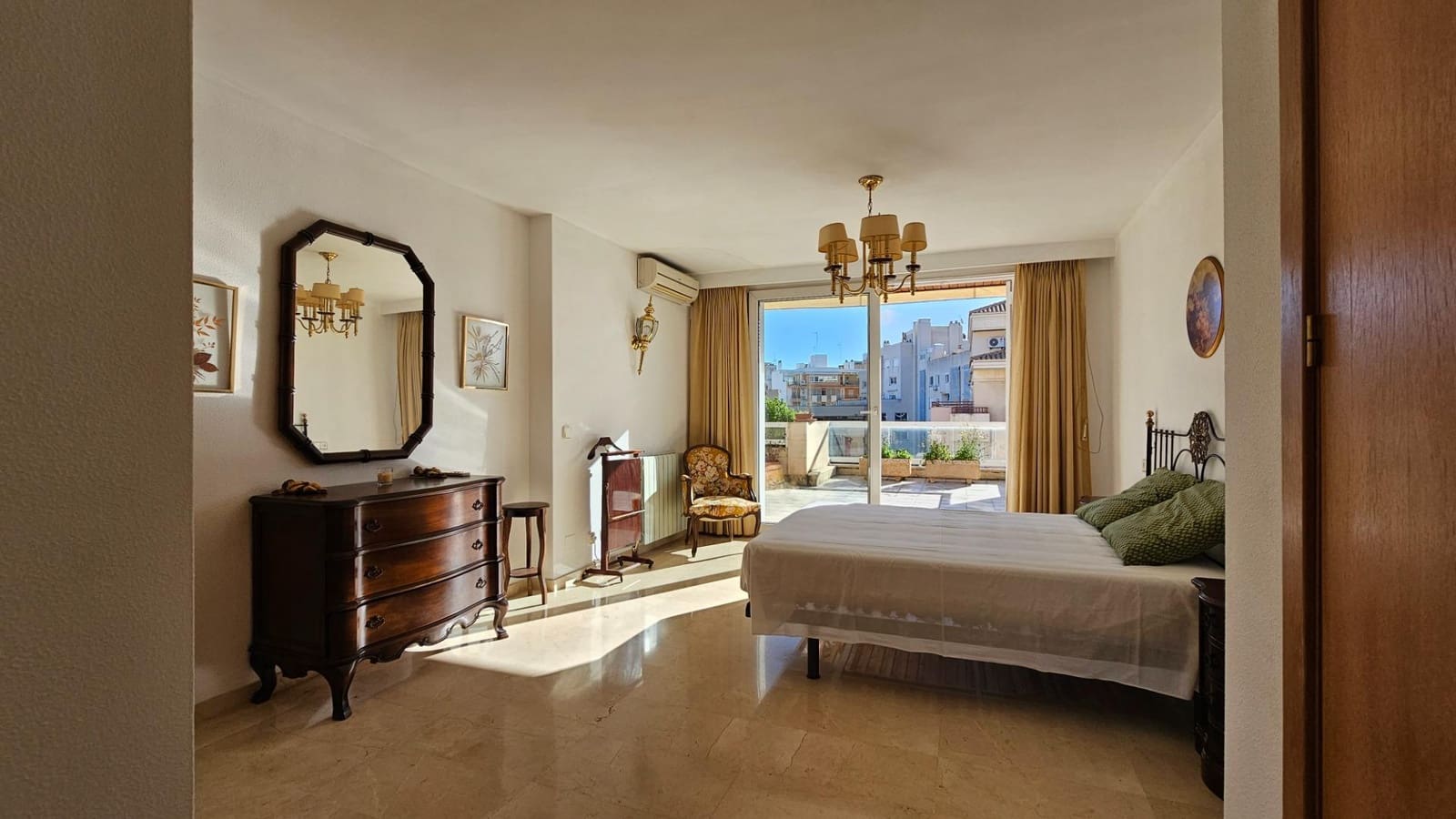 5 slaapkamer Penthouse te koop in Palma de Mallorca - € 1.260.000 (Ref: 9586673)