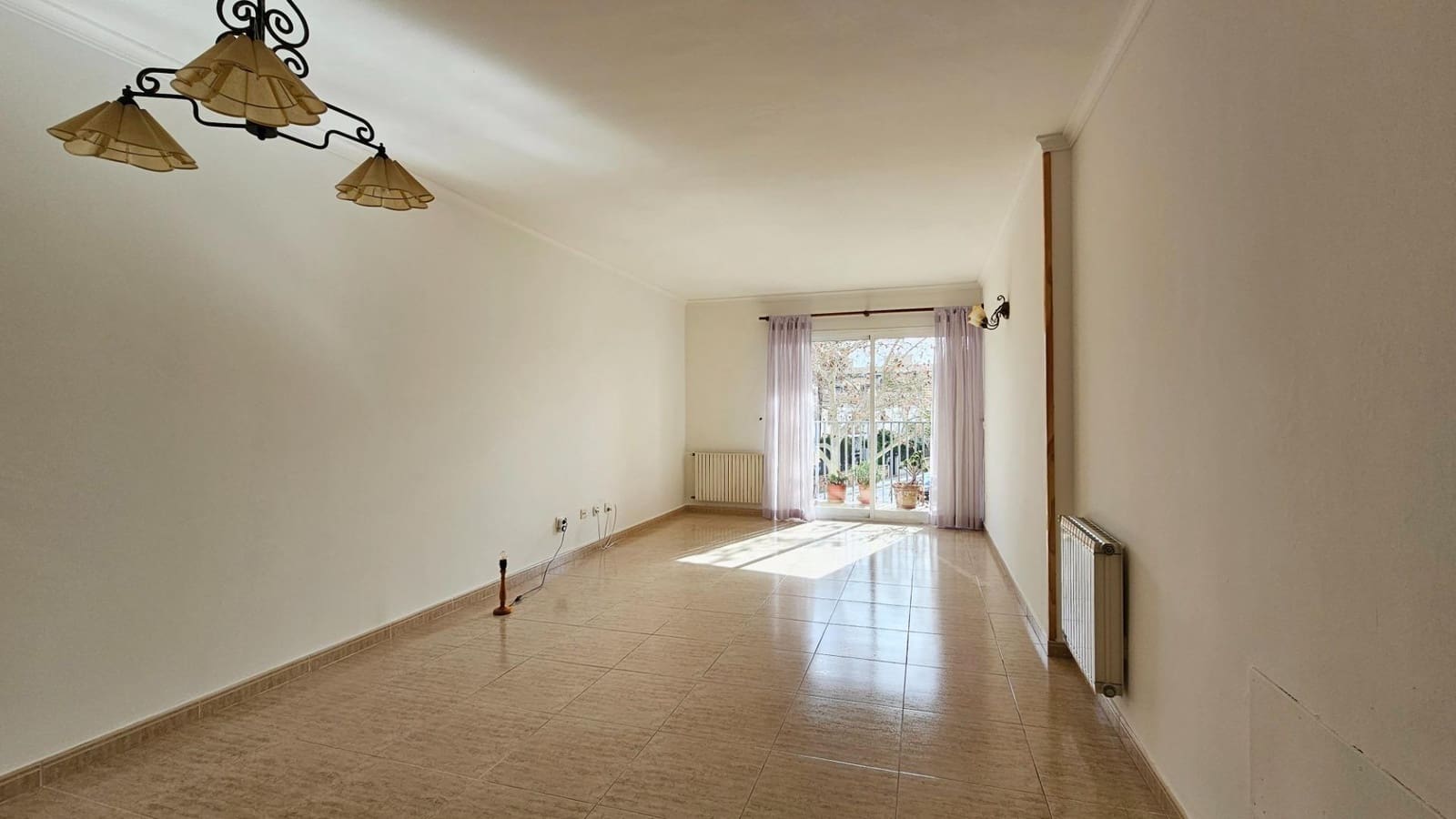 3 bedroom Flat for sale in Palma de Mallorca - € 450,000 (Ref: 9591476)