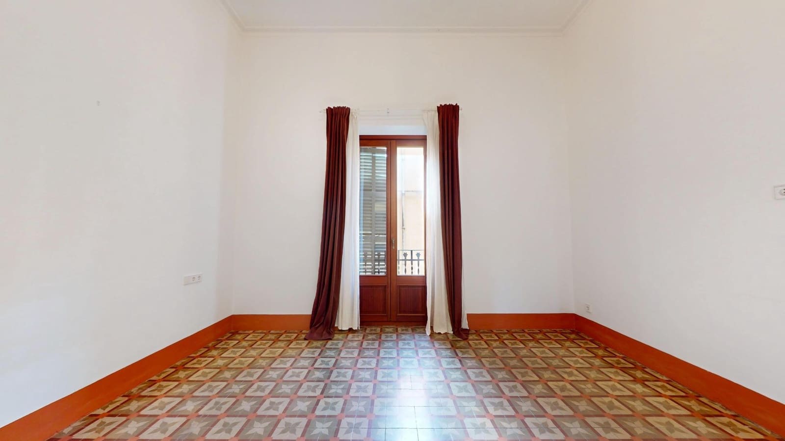 6 bedroom Flat for sale in Palma de Mallorca - € 1,350,000 (Ref: 9619439)