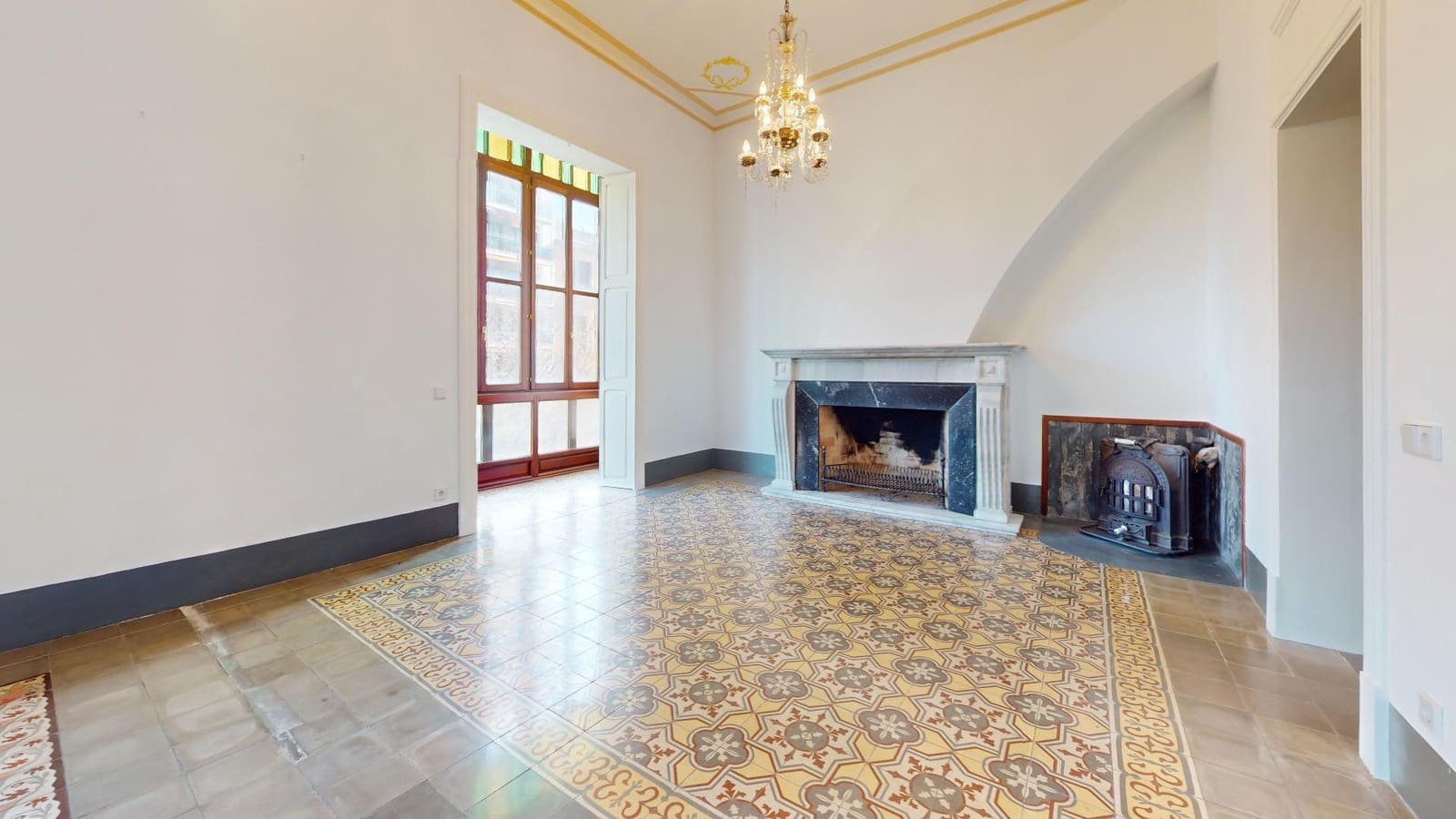 6 bedroom Flat for sale in Palma de Mallorca - € 1,350,000 (Ref: 9619439)