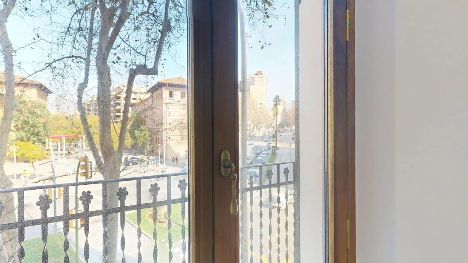 6 bedroom Flat for sale in Palma de Mallorca - € 1,350,000 (Ref: 9619439)