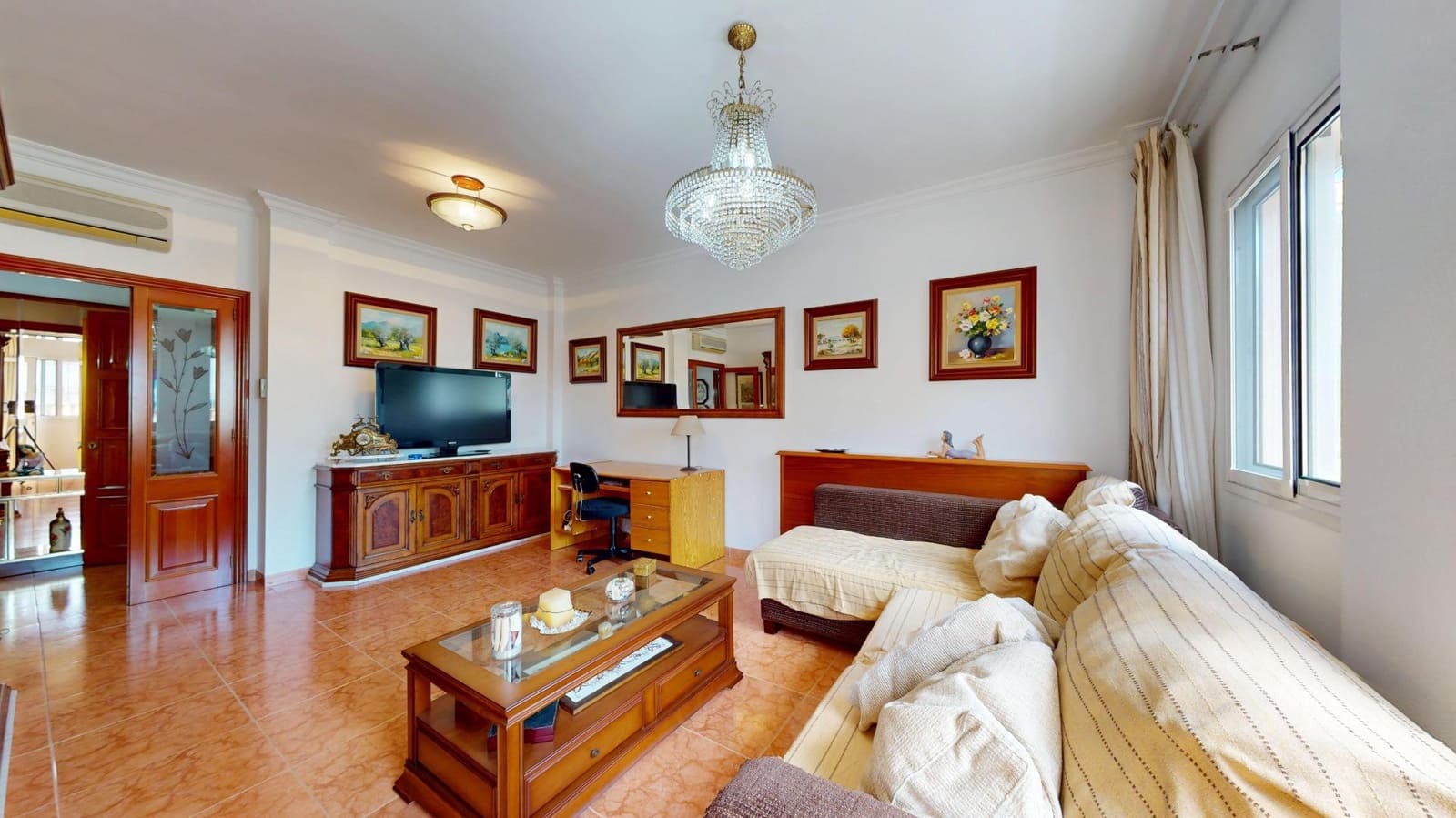 4 bedroom Villa for sale in Palma de Mallorca with garage - € 795,000 (Ref: 9634470)