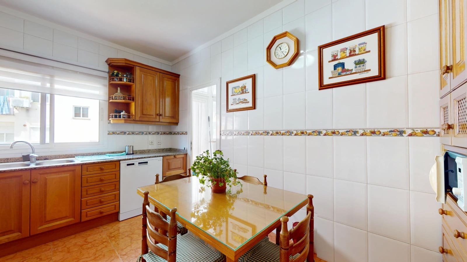4 bedroom Villa for sale in Palma de Mallorca with garage - € 795,000 (Ref: 9634470)