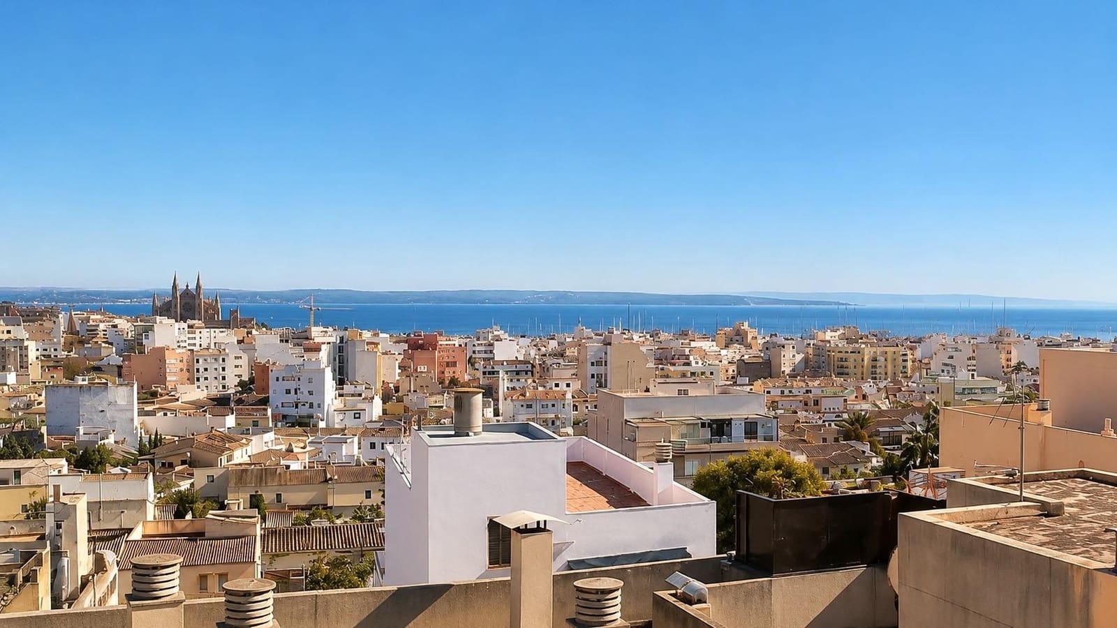 4 bedroom Flat for sale in Palma de Mallorca - € 575,000 (Ref: 9637739)
