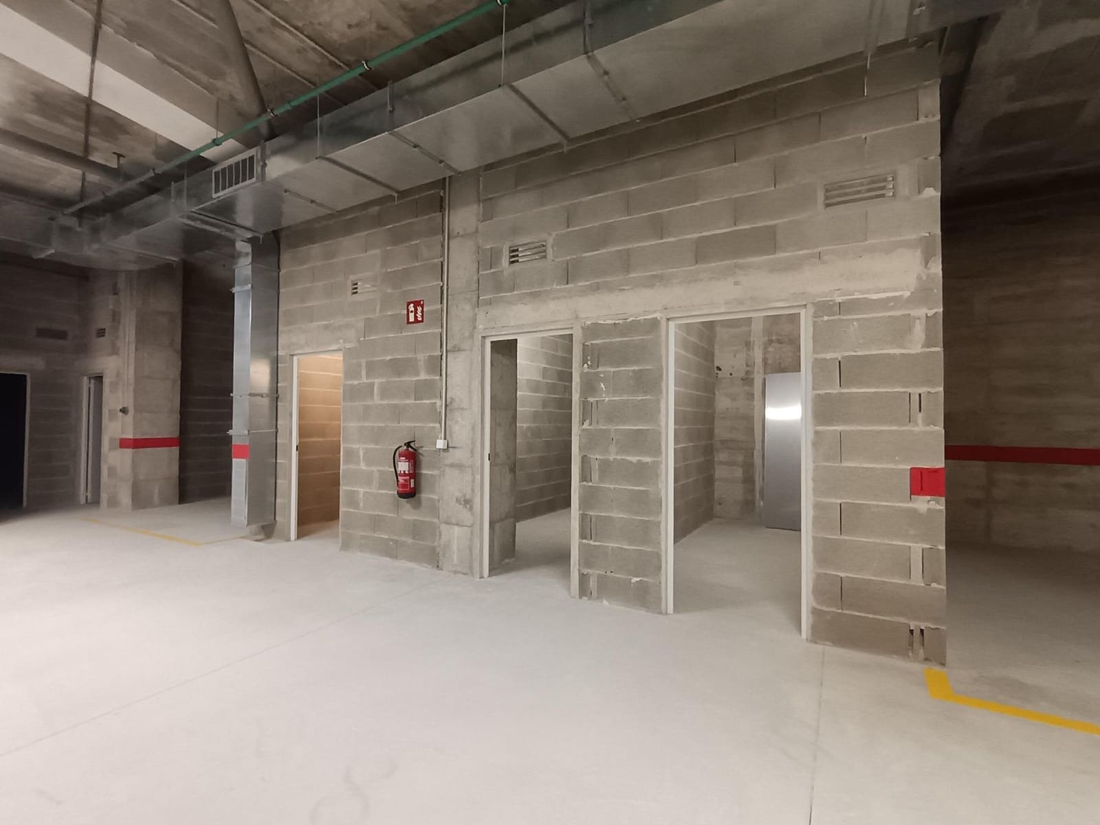 Garage for rent in Palma de Mallorca - € 150 (Ref: 9637740)