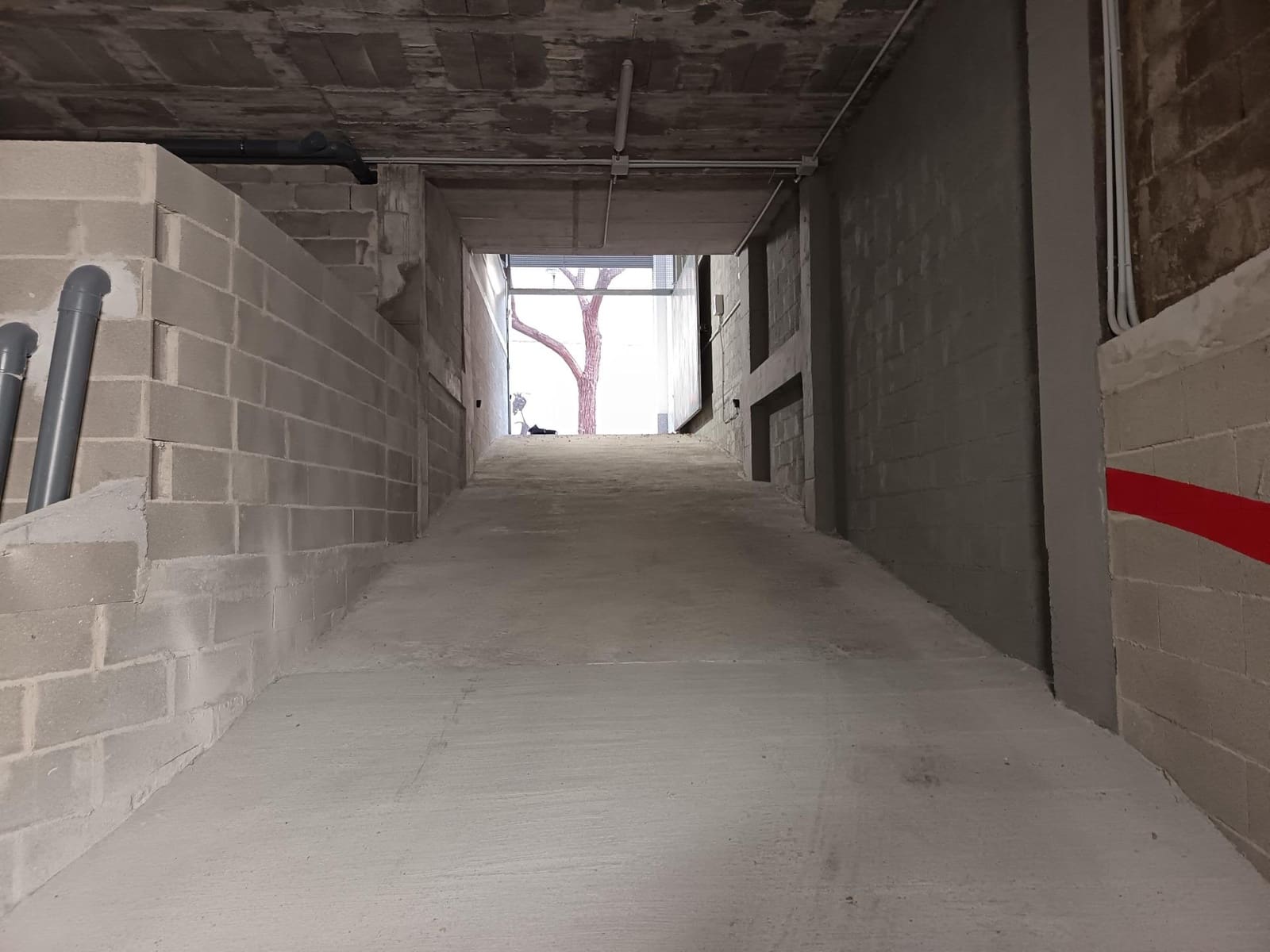 Garage for rent in Palma de Mallorca - € 150 (Ref: 9637740)