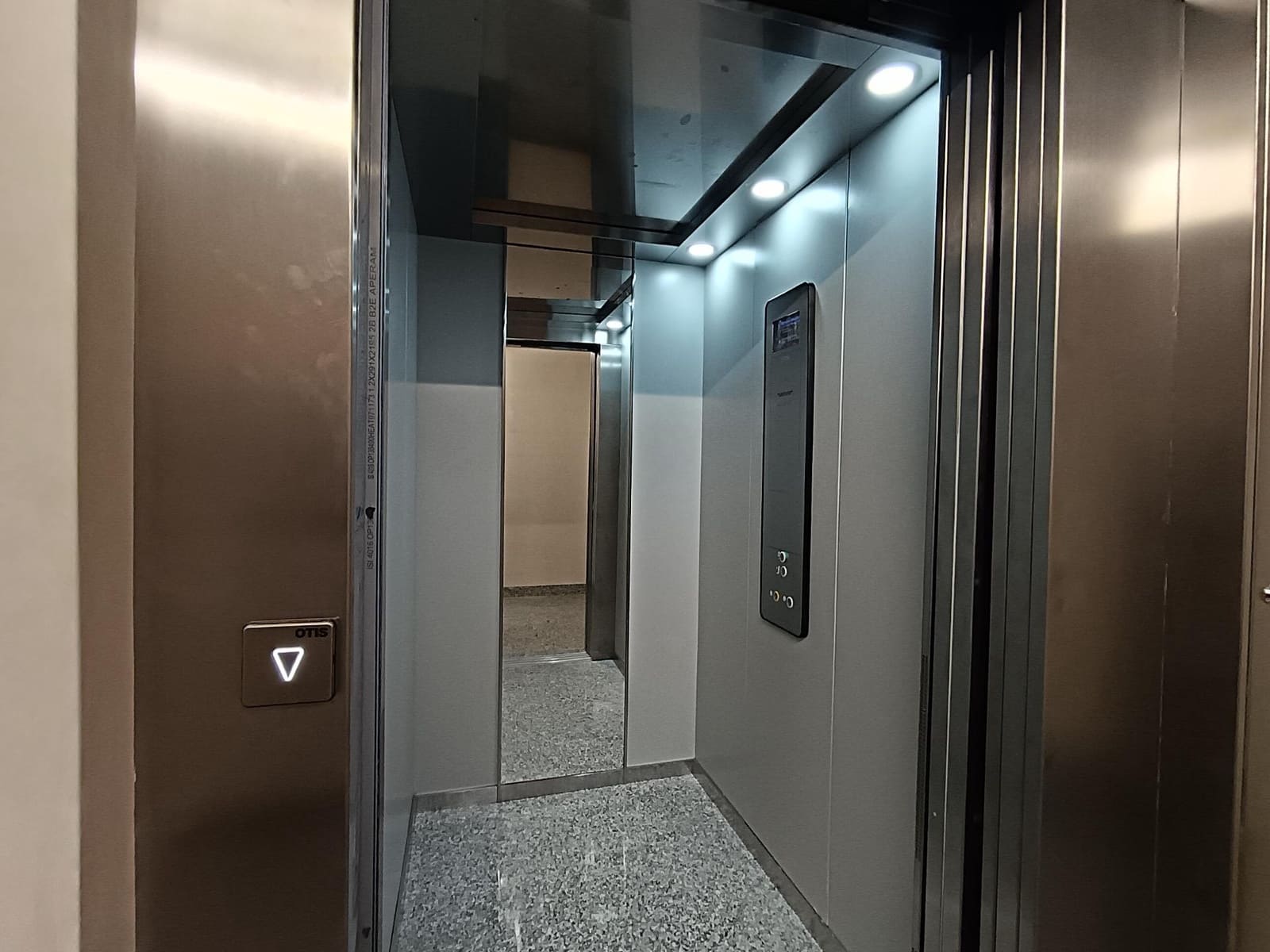 Autotalli vuokrattavana paikassa Palma de Mallorca - 210 € (Ref: 9637740)