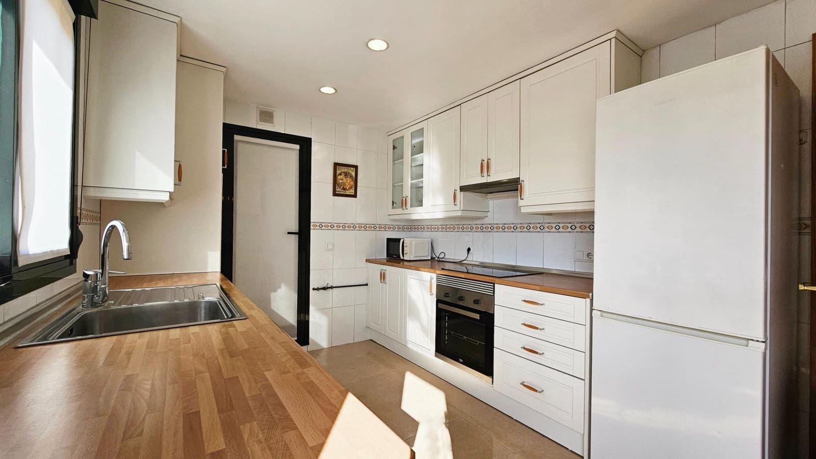 4 bedroom Penthouse for sale in Palma de Mallorca with garage - € 845,000 (Ref: 9702079)