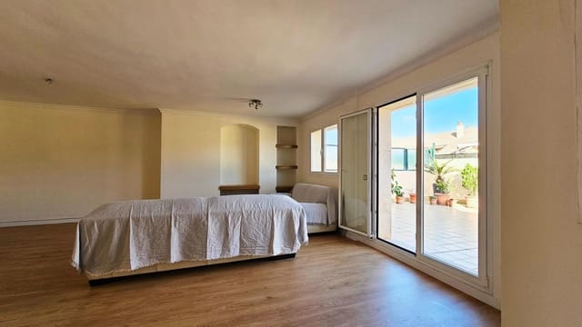 4 quarto Penthouse para venda em Palma de Mallorca com garagem - 845 000 € (Ref: 9702079)