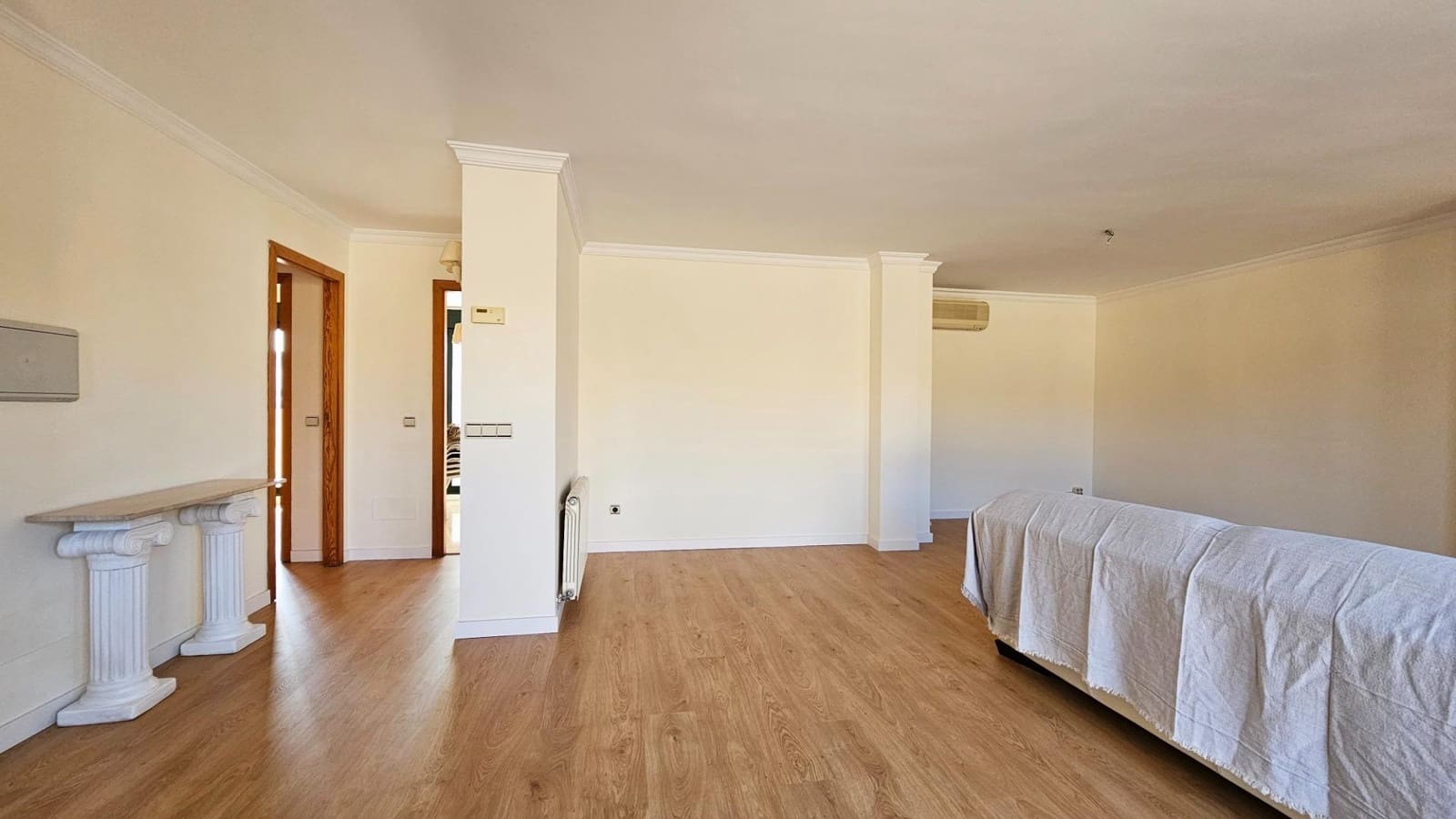 4 bedroom Penthouse for sale in Palma de Mallorca with garage - € 845,000 (Ref: 9702079)