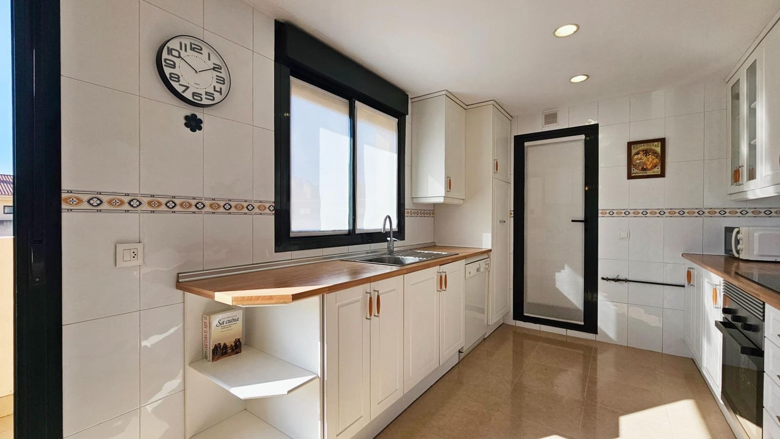 4 bedroom Penthouse for sale in Palma de Mallorca with garage - € 845,000 (Ref: 9702079)