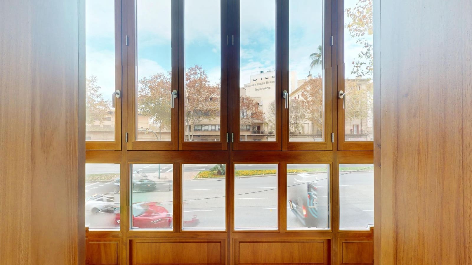 2 bedroom Flat for sale in Palma de Mallorca with garage - € 695,000 (Ref: 9720119)