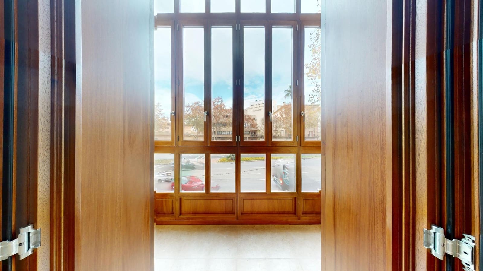 2 bedroom Flat for sale in Palma de Mallorca with garage - € 695,000 (Ref: 9720119)