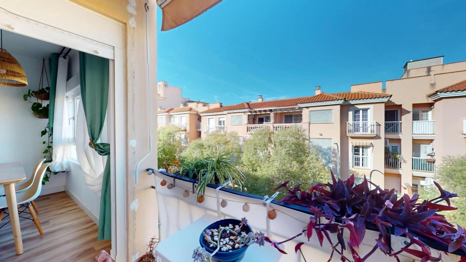 2 bedroom Flat for sale in Palma de Mallorca - € 340,000 (Ref: 9735692)