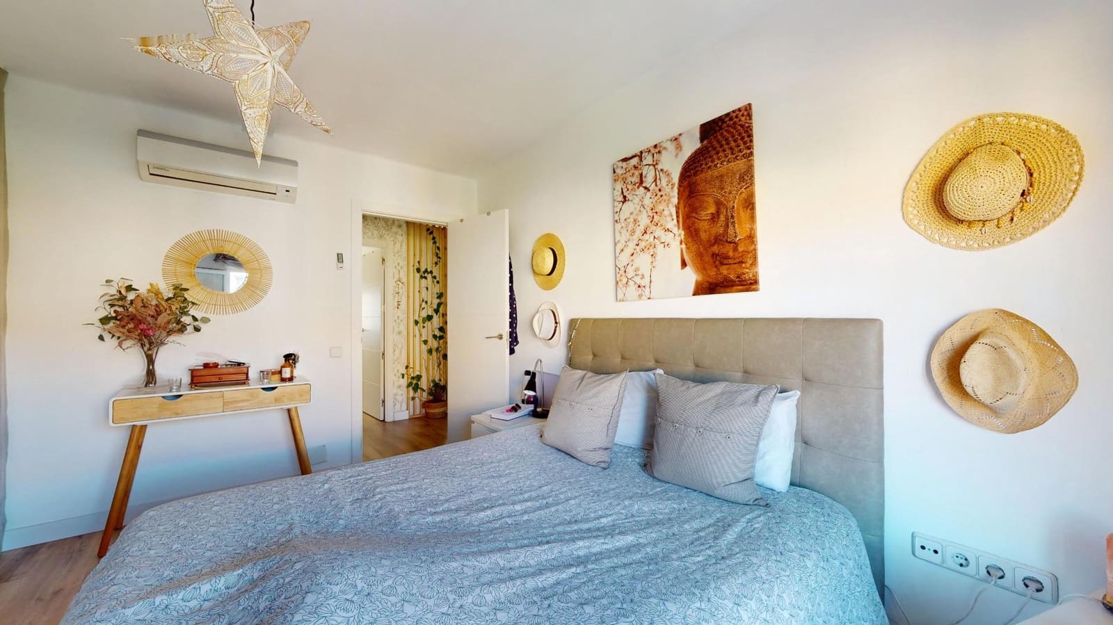 2 bedroom Flat for sale in Palma de Mallorca - € 340,000 (Ref: 9735692)