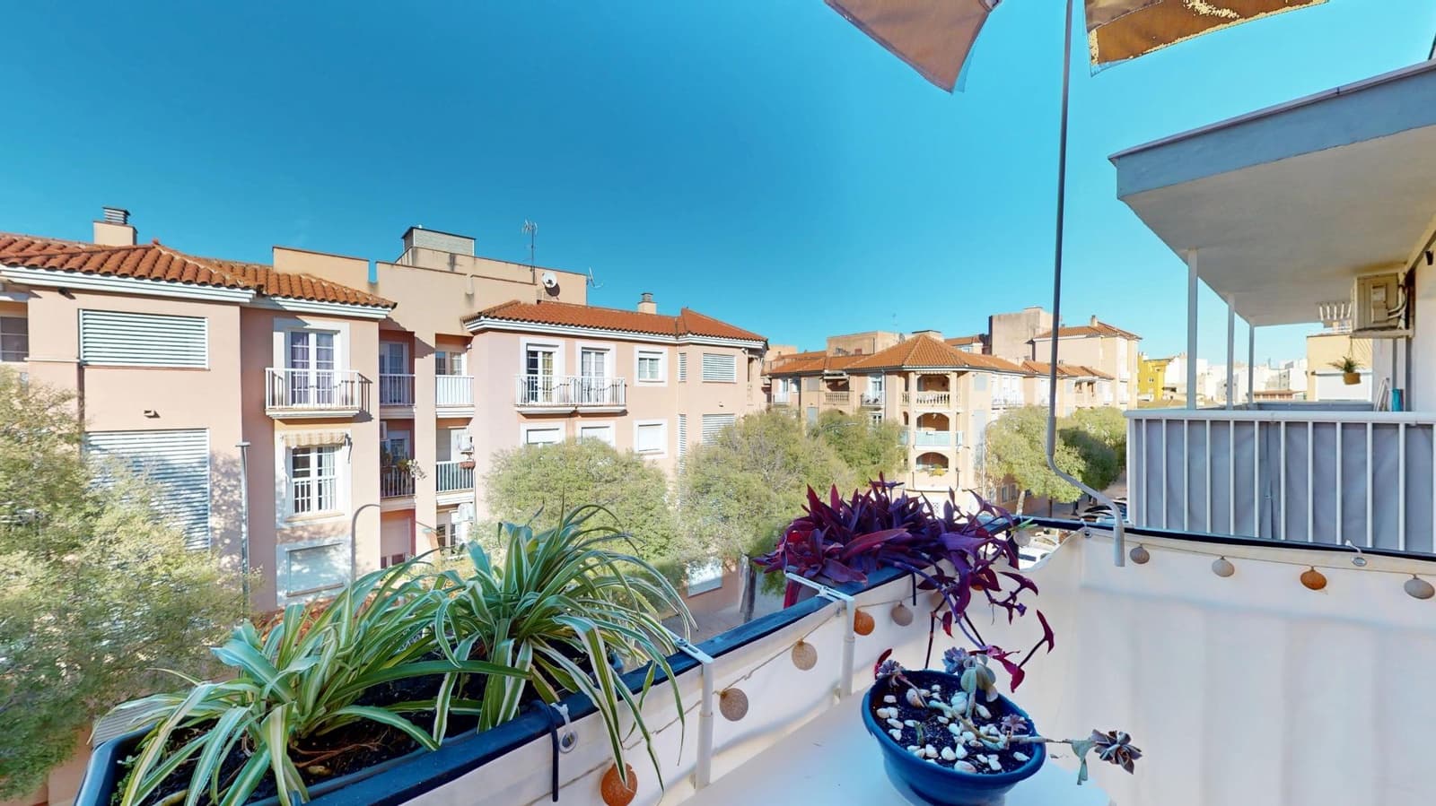 2 bedroom Flat for sale in Palma de Mallorca - € 340,000 (Ref: 9735692)