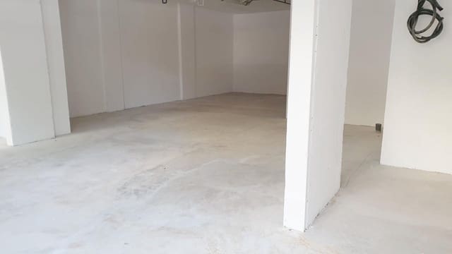 Kaupallinen vuokrattavana paikassa La Missió, Palma de Mallorca mukana 
autotalli - 3 000 € (Ref: 9804483)