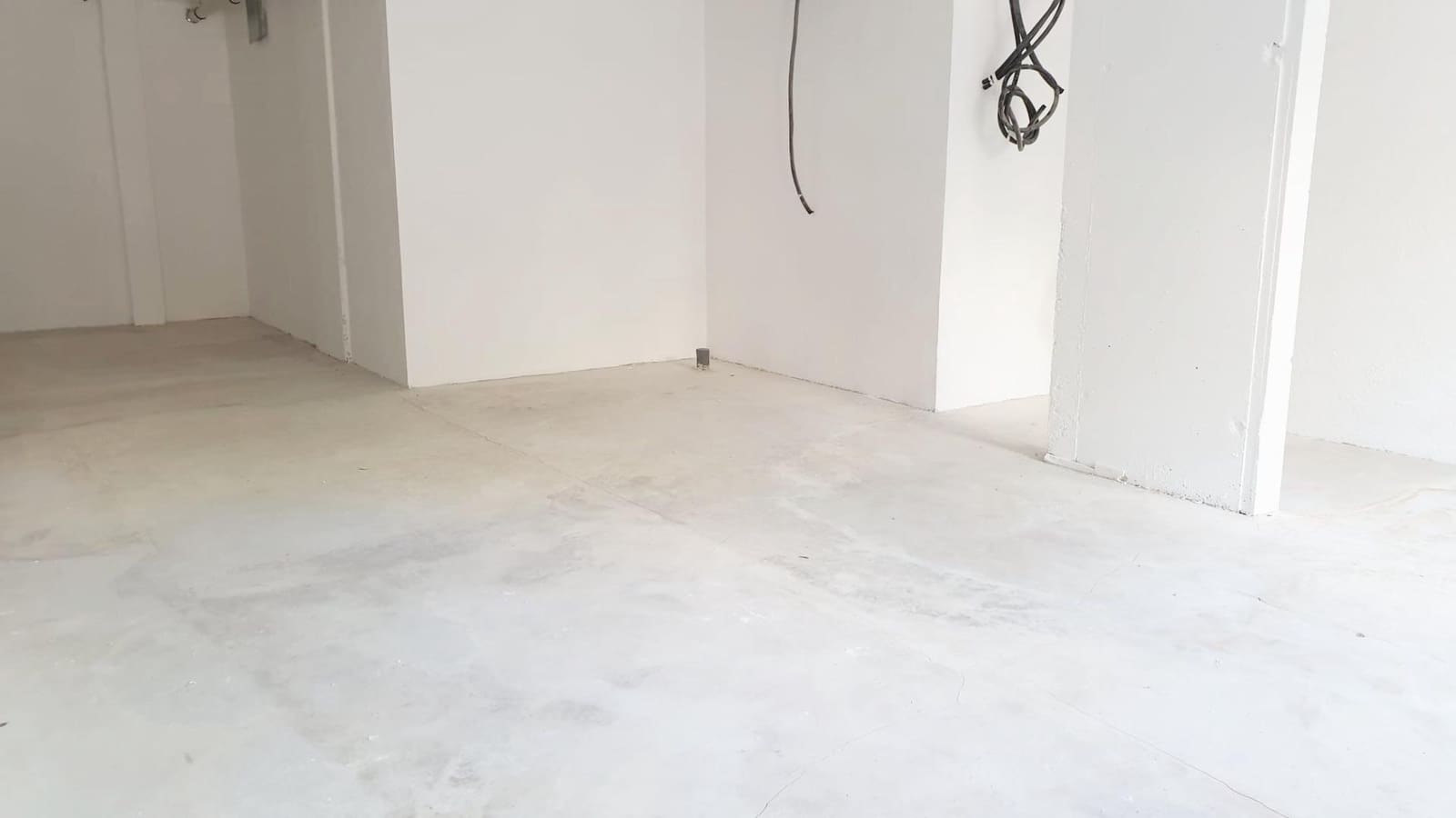 Kaupallinen vuokrattavana paikassa Palma de Mallorca mukana 
autotalli - 3 000 € (Ref: 9804483)