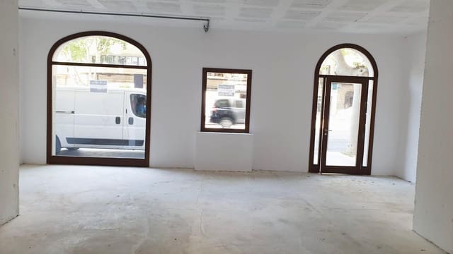 Kaupallinen vuokrattavana paikassa La Missió, Palma de Mallorca mukana 
autotalli - 3 000 € (Ref: 9804483)