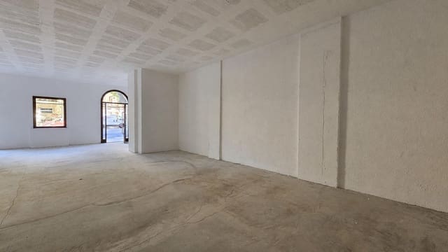 Kaupallinen vuokrattavana paikassa La Missió, Palma de Mallorca mukana 
autotalli - 3 000 € (Ref: 9804483)