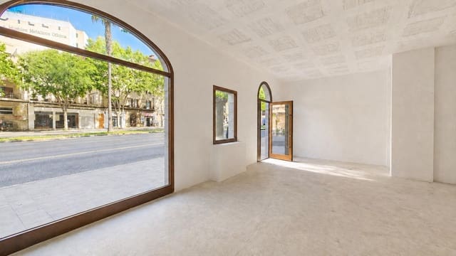 Kaupallinen vuokrattavana paikassa La Missió, Palma de Mallorca mukana 
autotalli - 3 000 € (Ref: 9804483)