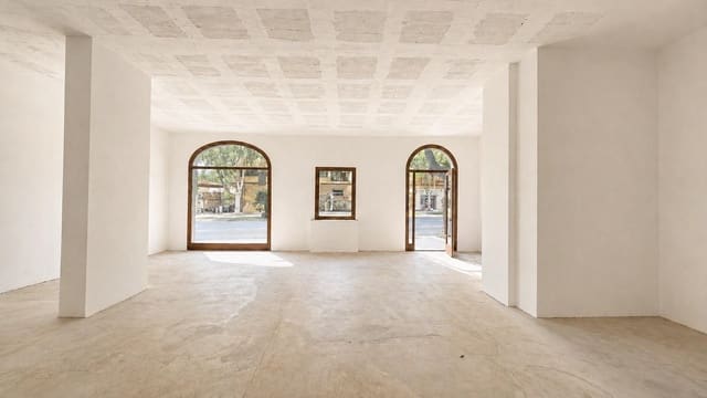 Kaupallinen vuokrattavana paikassa La Missió, Palma de Mallorca mukana 
autotalli - 3 000 € (Ref: 9804483)