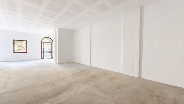 Kaupallinen vuokrattavana paikassa La Missió, Palma de Mallorca mukana 
autotalli - 3 000 € (Ref: 9804483)