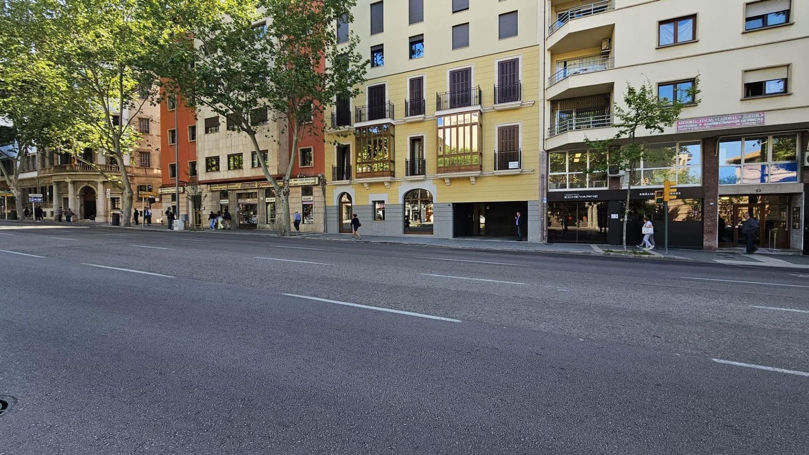 Commercial for rent in Palma de Mallorca with garage - € 3,000 (Ref: 9804483)