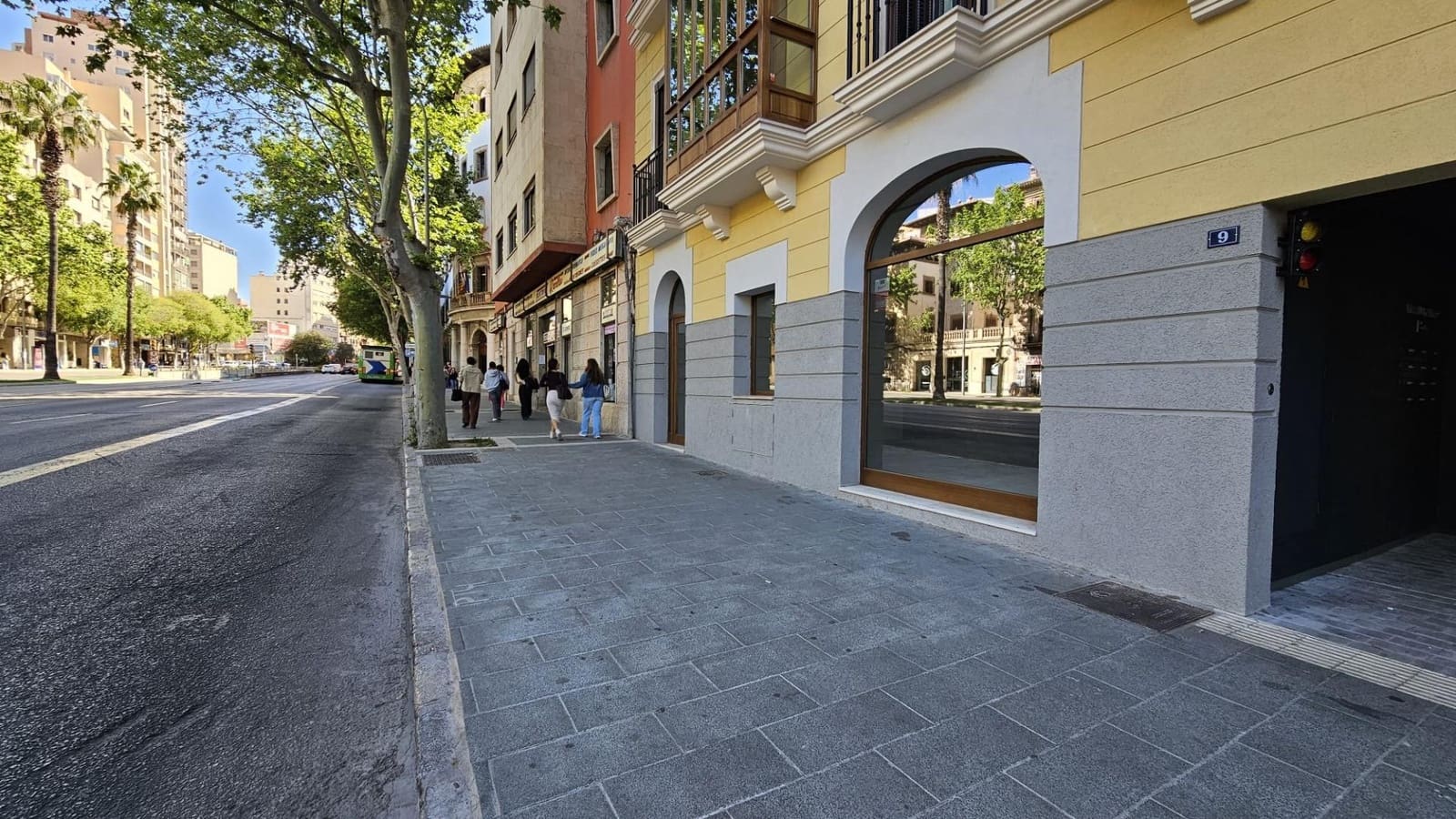 Commercial for rent in Palma de Mallorca with garage - € 3,000 (Ref: 9804483)